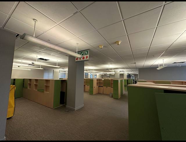 1,295M² OFFICE TO LET IN SANDTON CENTRAL